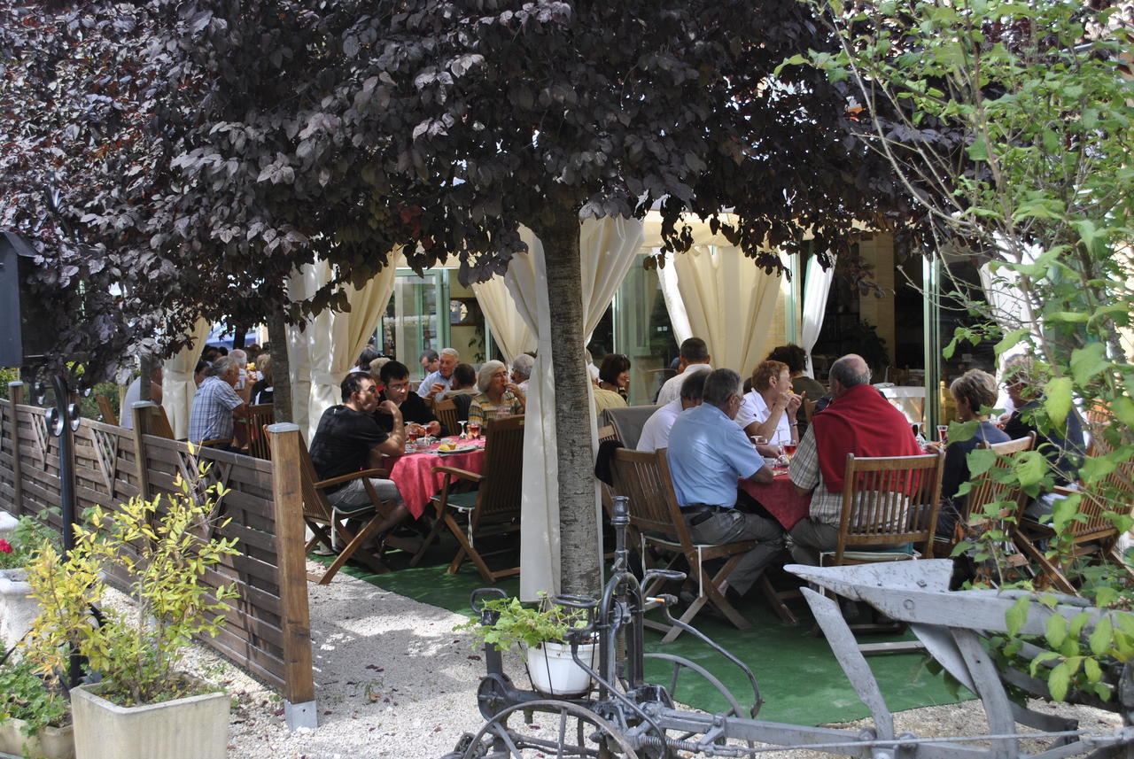Hotel Auberge De La Nauze Sagelat Kültér fotó